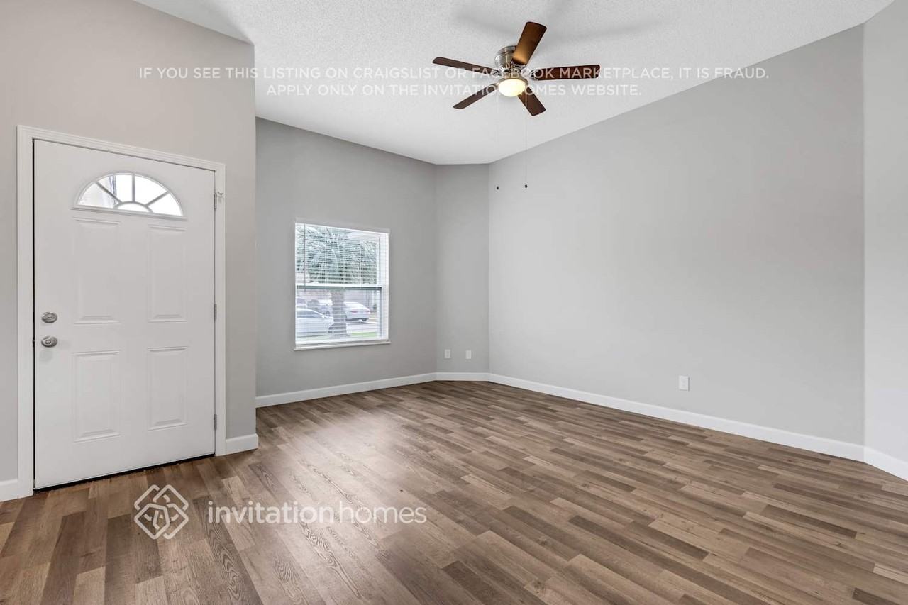 12427 Amanda Cove Trl - Photo 4 of 25