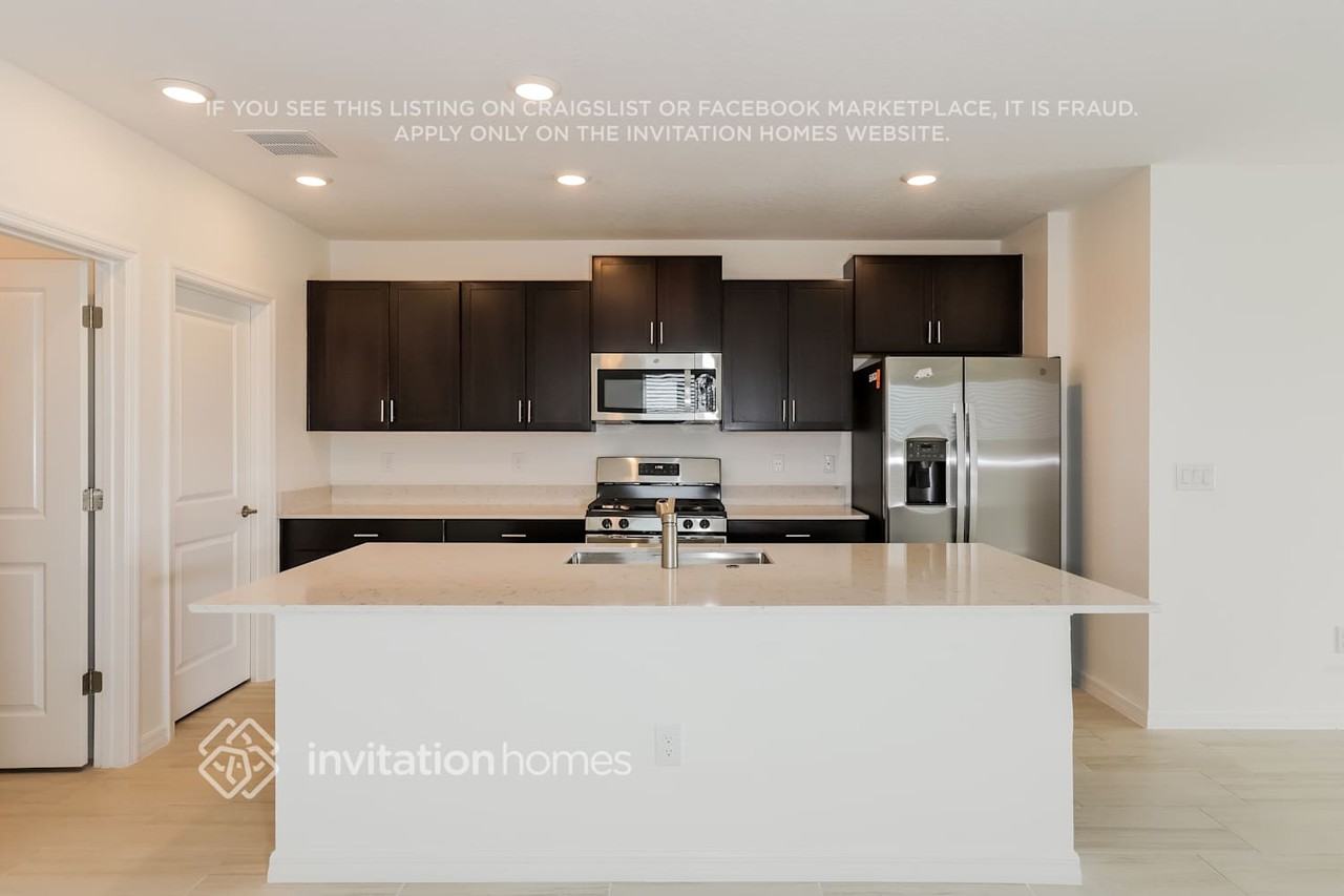 13307 Sunset Sapphire Ct - Photo 6 of 18