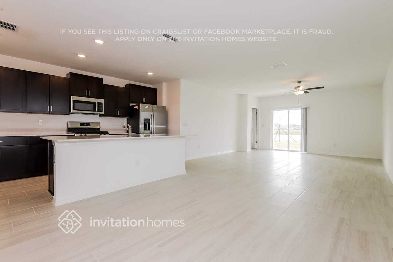 13307 Sunset Sapphire Ct - Photo 7 of 18