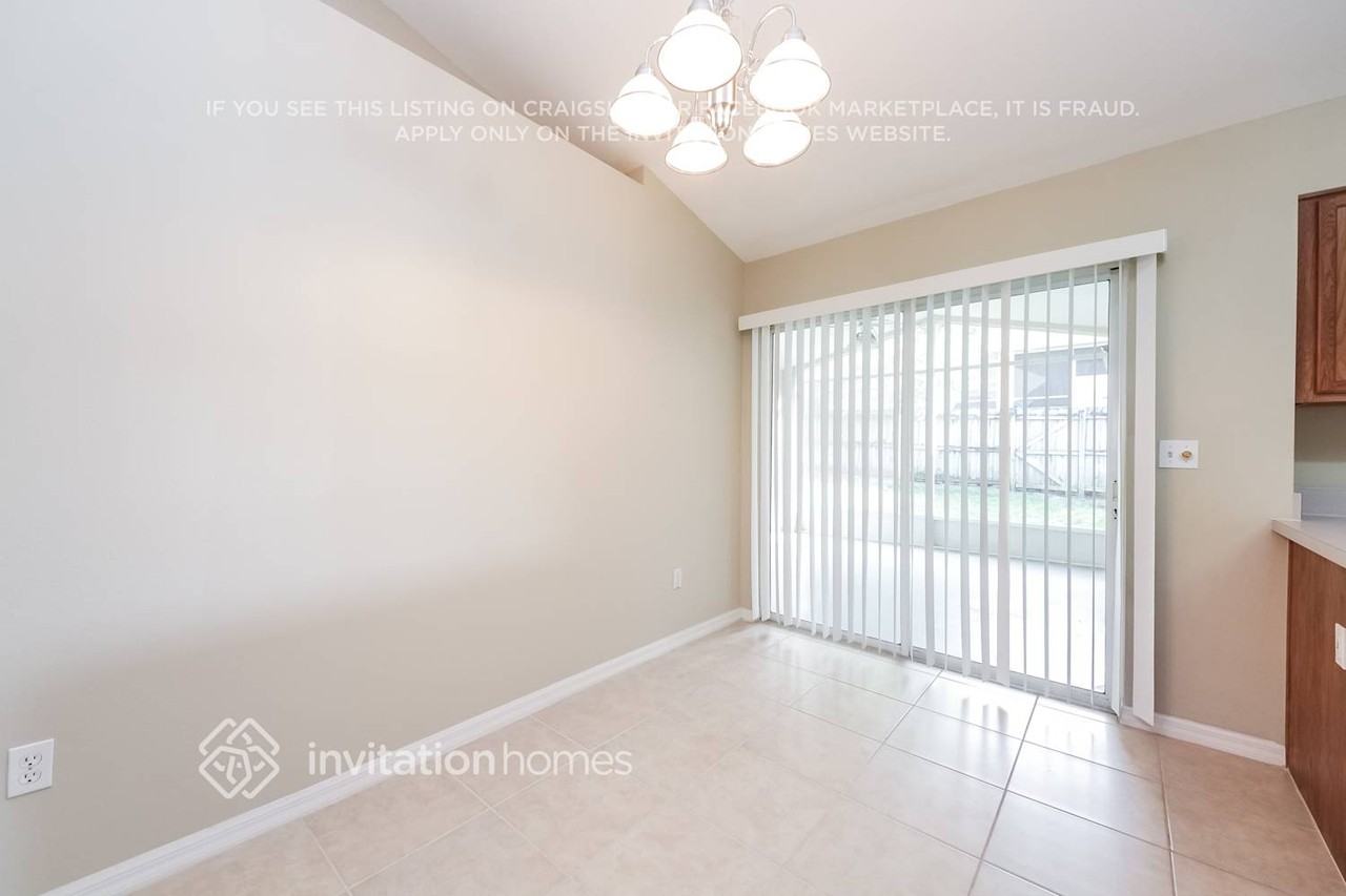 1131 Windy Bluff Dr - Photo 4 of 14