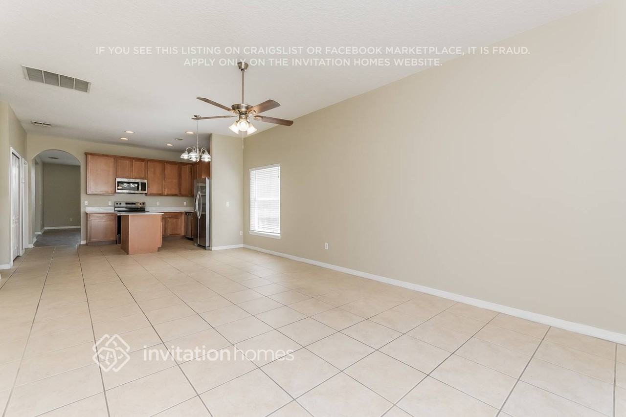 2132 Shadow Creek Dr - Photo 4 of 17