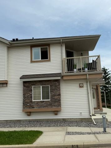 Beautiful Condo Unit Available in Johnstone Park!!! - Photo 2 of 15