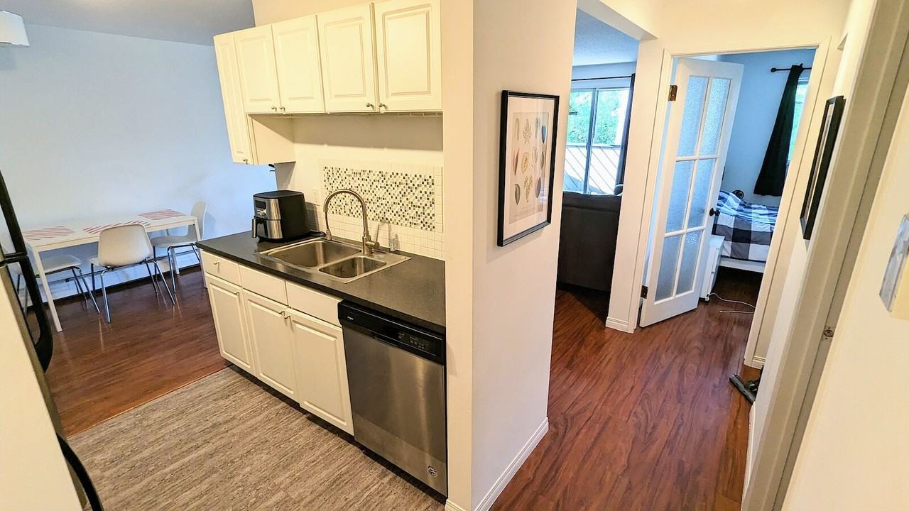 1513 26 Ave Sw - Photo 5 of 13