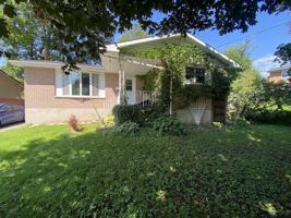 featured image of 587 Bourne Pl