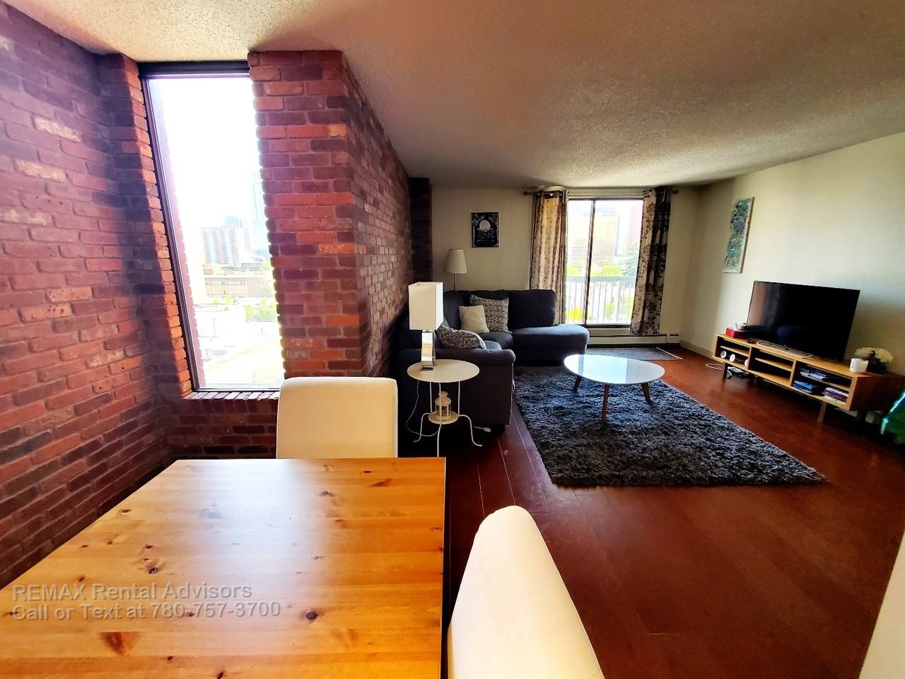 10145 109 St Nw - Photo 3 of 15