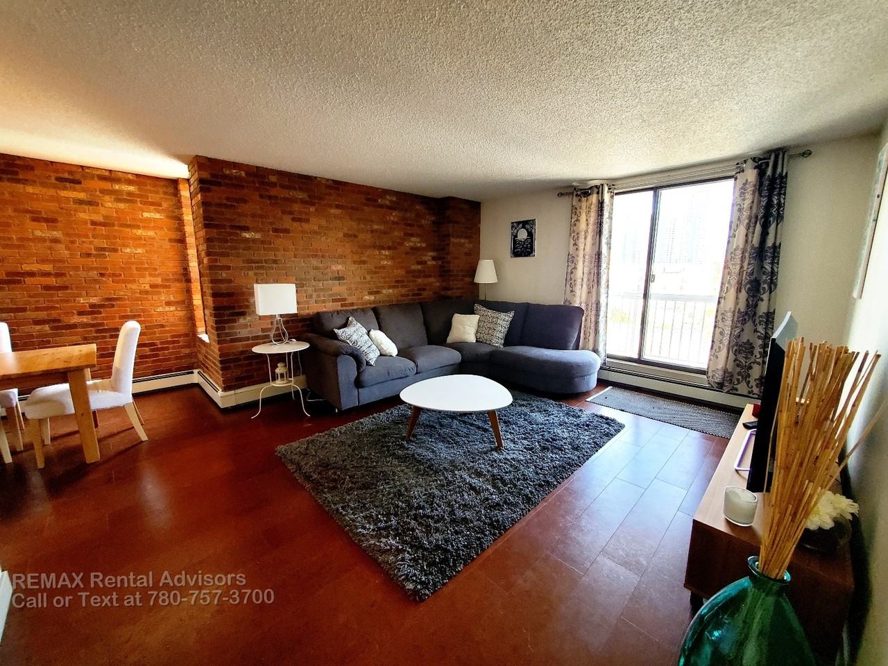 10145 109 St Nw - Photo 5 of 15