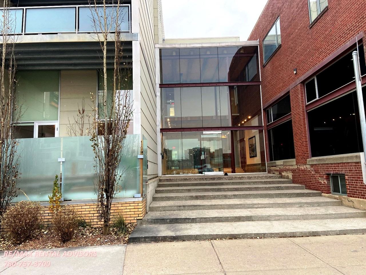 10309 107 St Nw - Photo 2 of 15