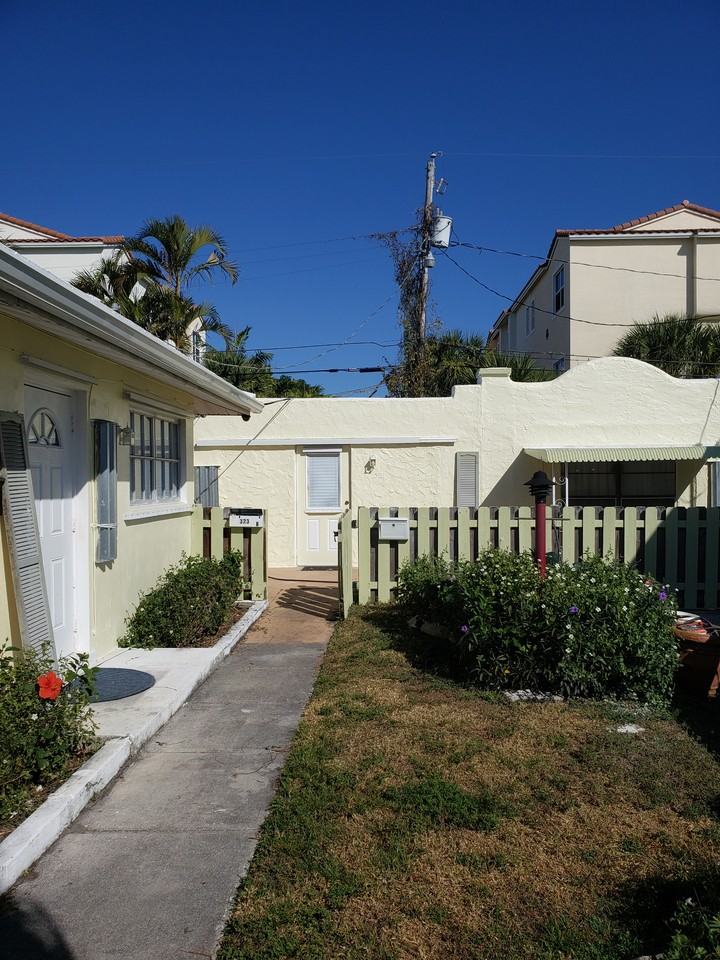 319 Kenilworth Blvd #B - Photo 6 of 32