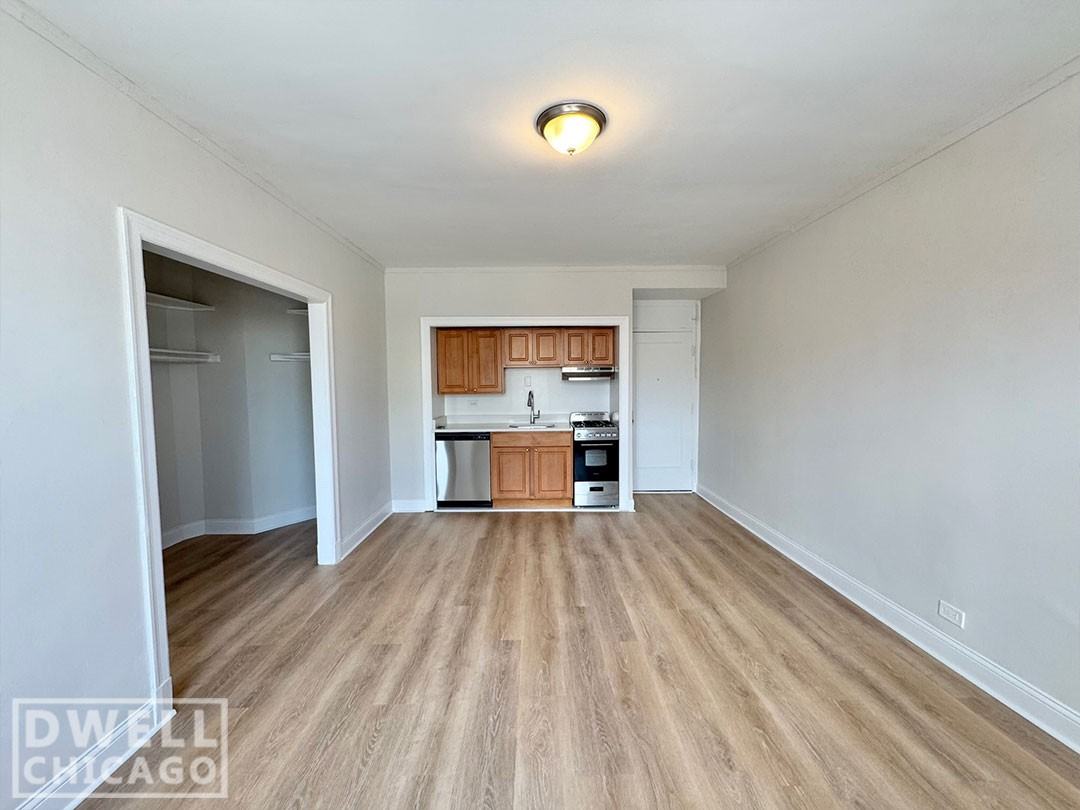 2779 N Milwaukee Ave - Photo 2 of 12