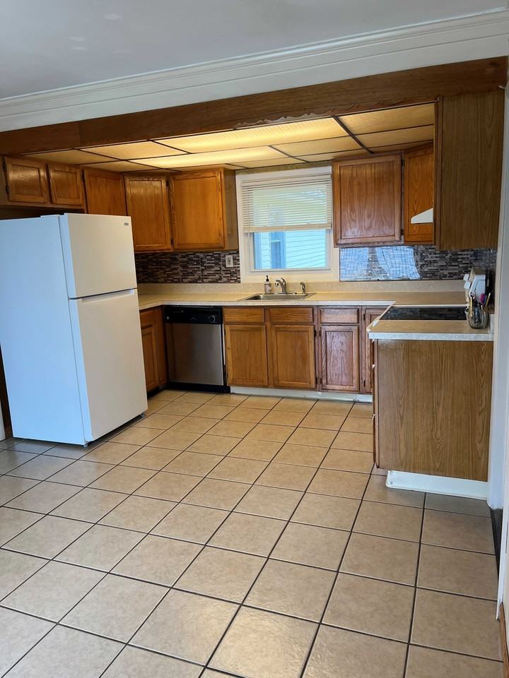 30 Hinsdale Ln #NA - Photo 2 of 29
