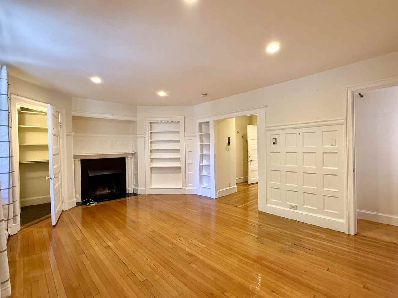17 Exeter St #1A - Photo 3 of 9