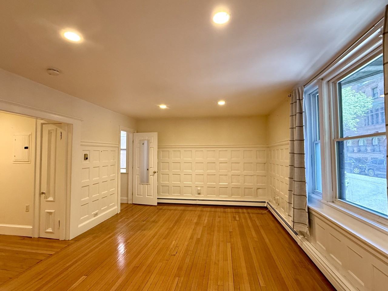 17 Exeter St #1A - Photo 6 of 9