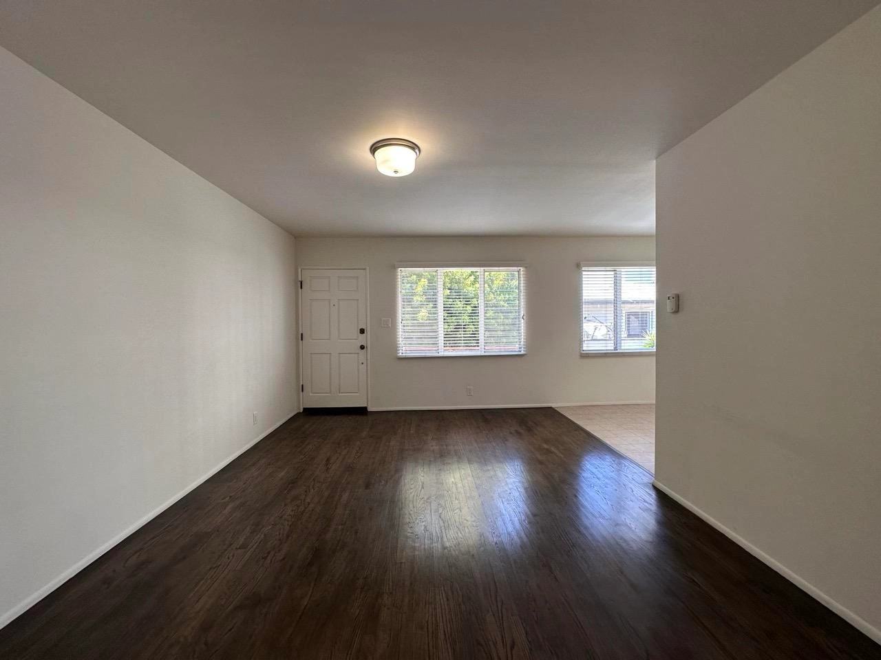 1219 Barry Ave - Photo 7 of 50