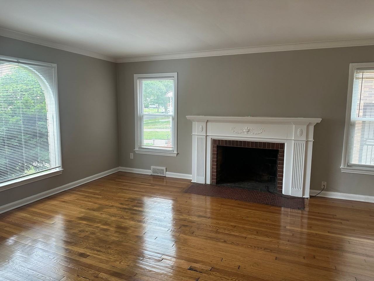17368 Woodingham Dr - Photo 5 of 14