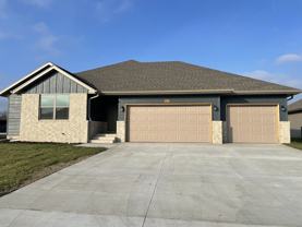 5623 W Pine St #NA - Photo 1 of 1