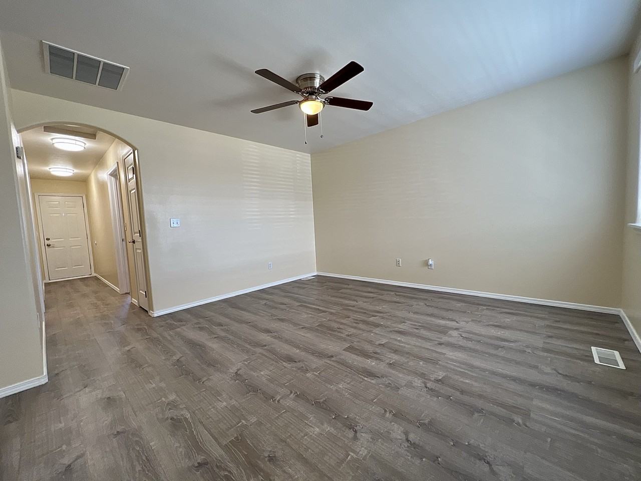 1298 Rockridge St #NA - Photo 4 of 15