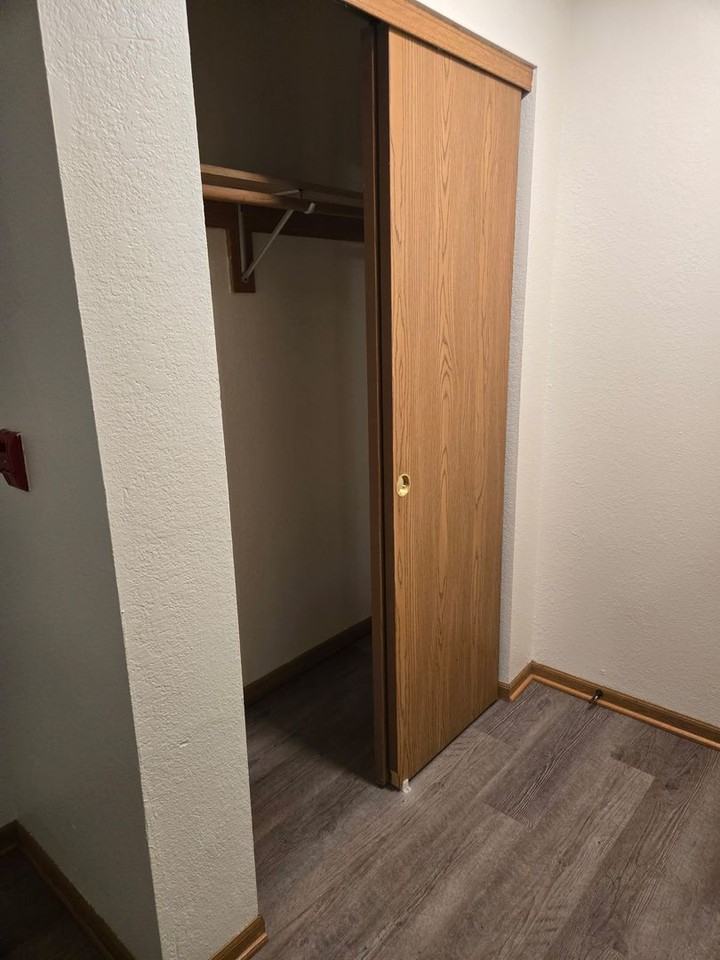 Parc West Apartments - Photo 7 of 12