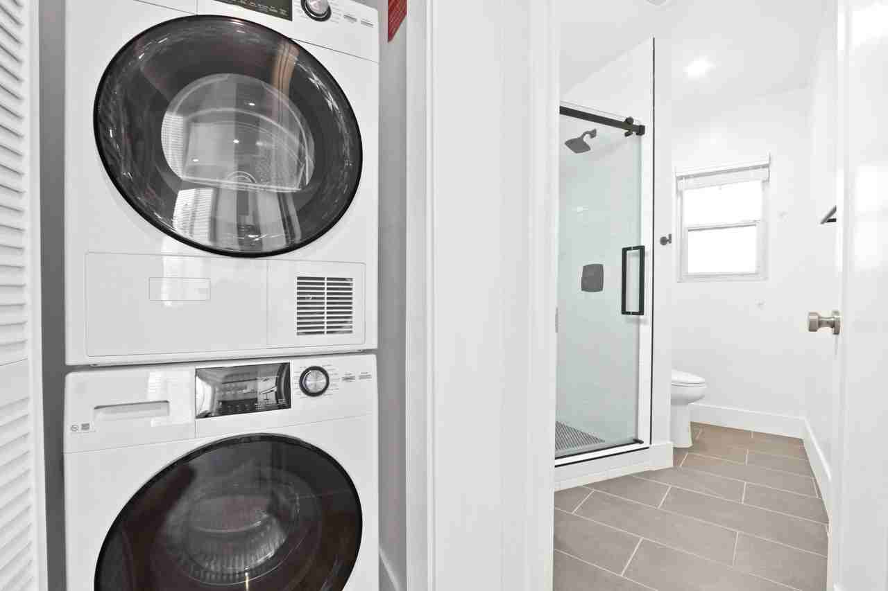 950 Venice Blvd. - Photo 6 of 50