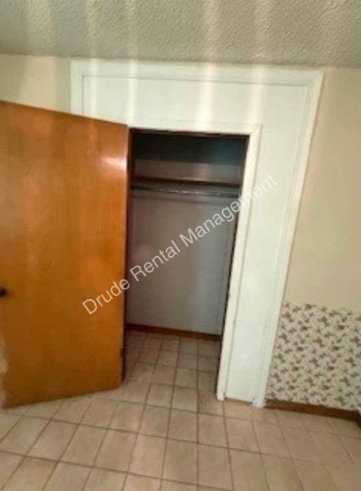 335 N Baronne St - Photo 3 of 23
