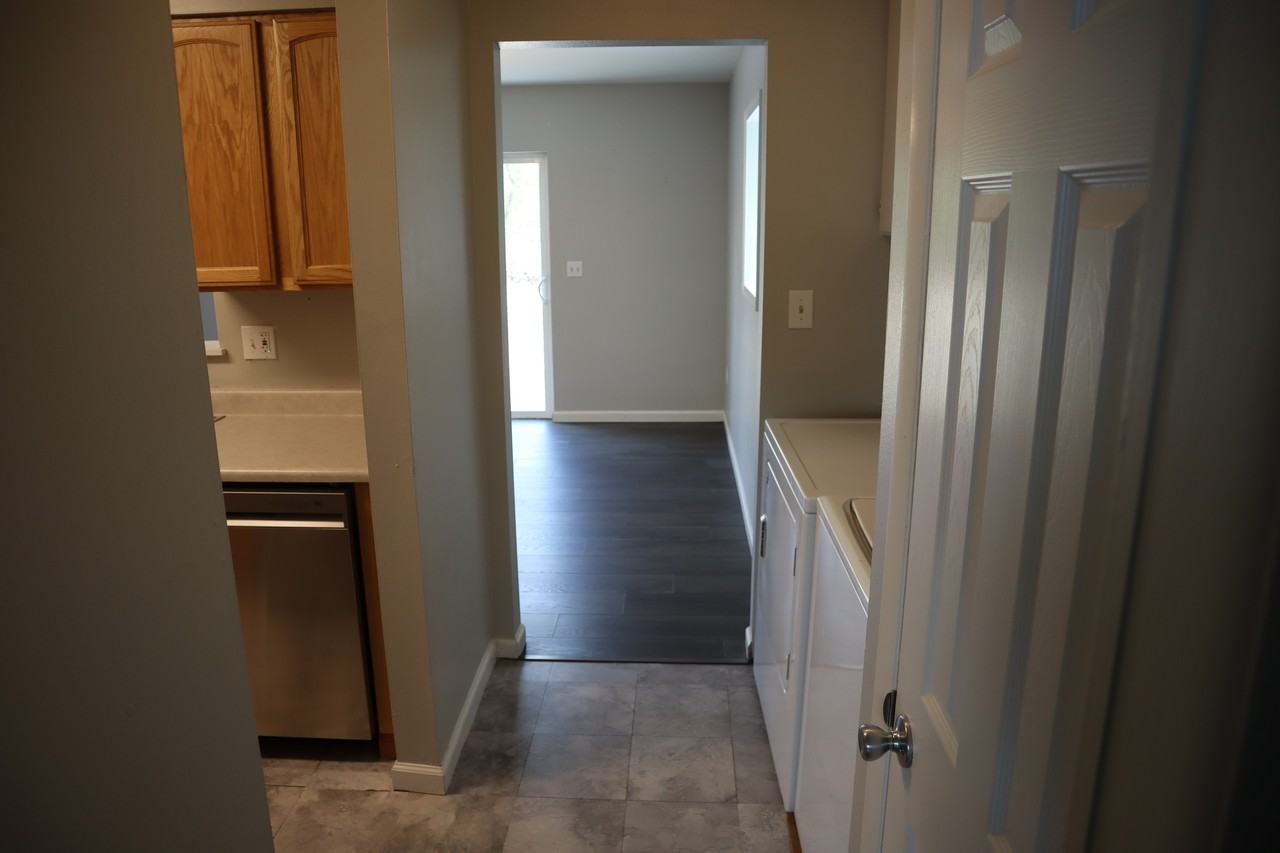 524 N Impala Dr - Photo 6 of 17