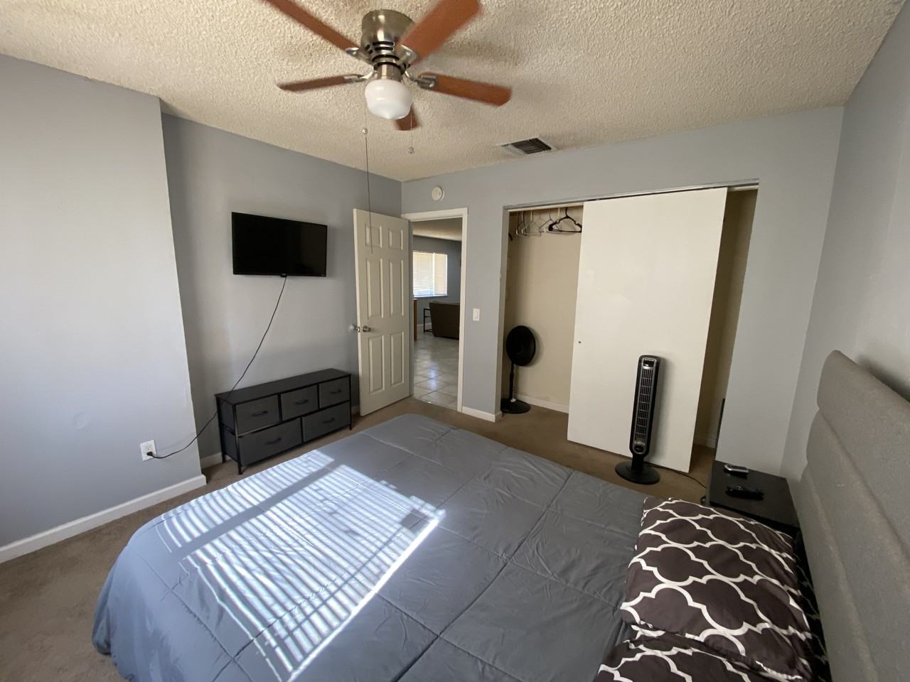 235 W Robertson Rd #C - Photo 5 of 9
