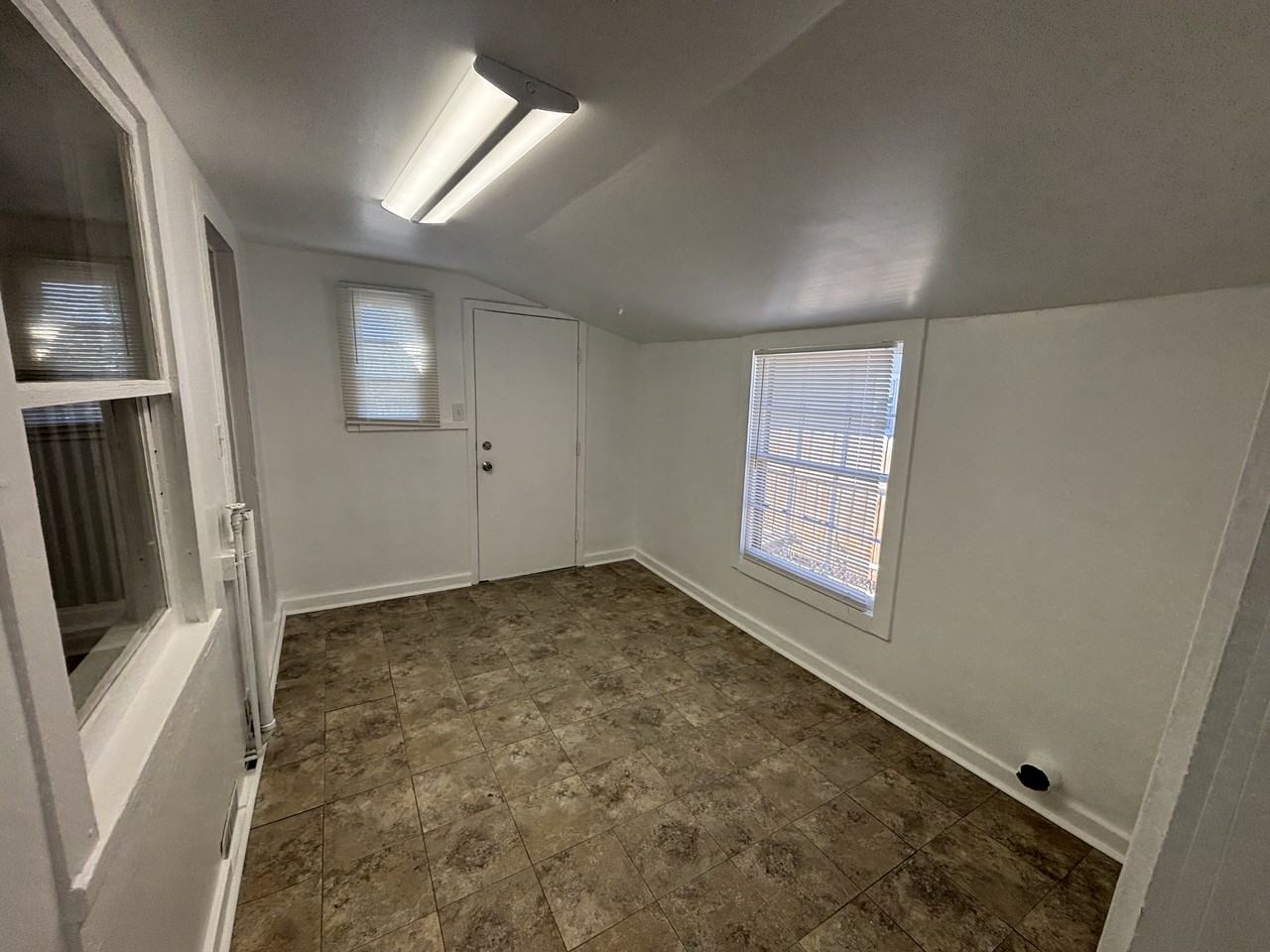 801 Ridge Ave - Photo 7 of 9