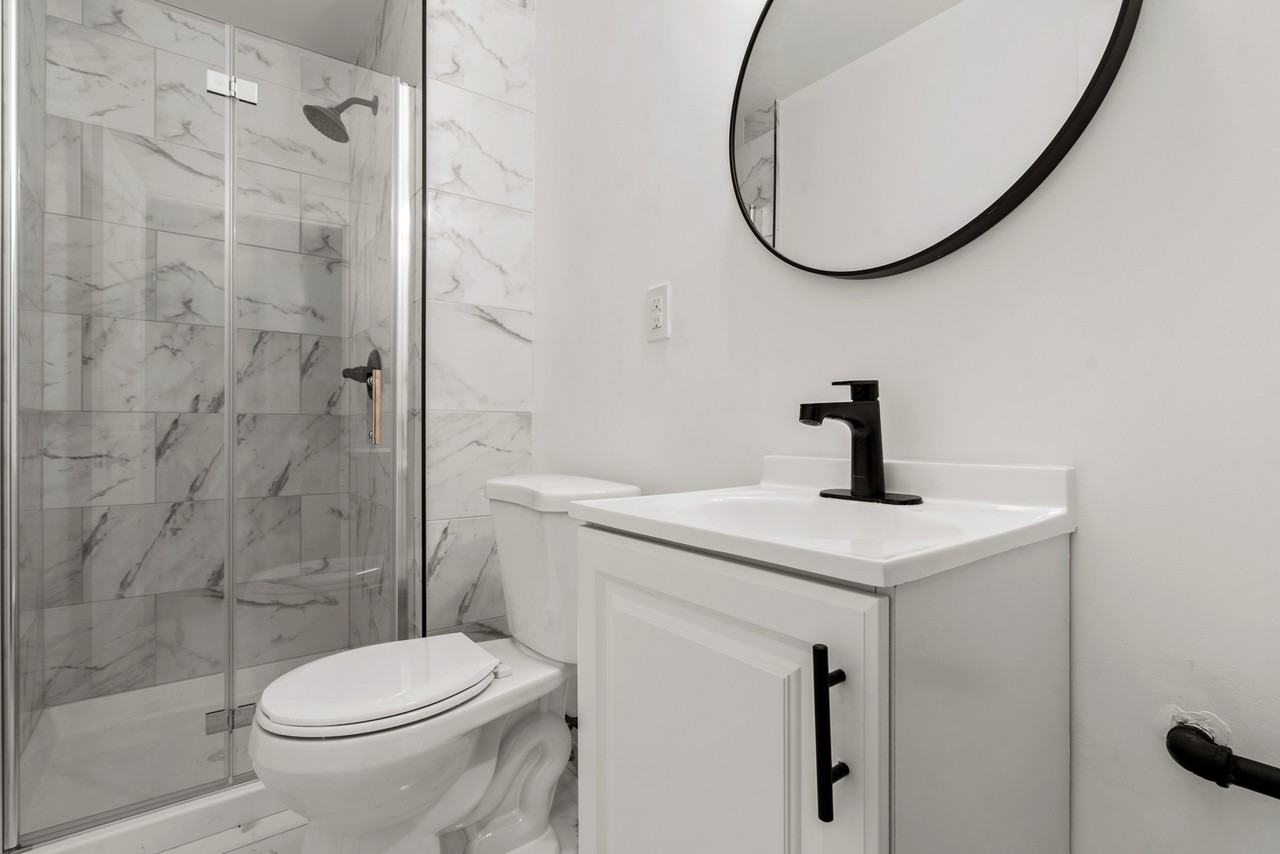 408 E 6th St #5 - Photo 6 of 14