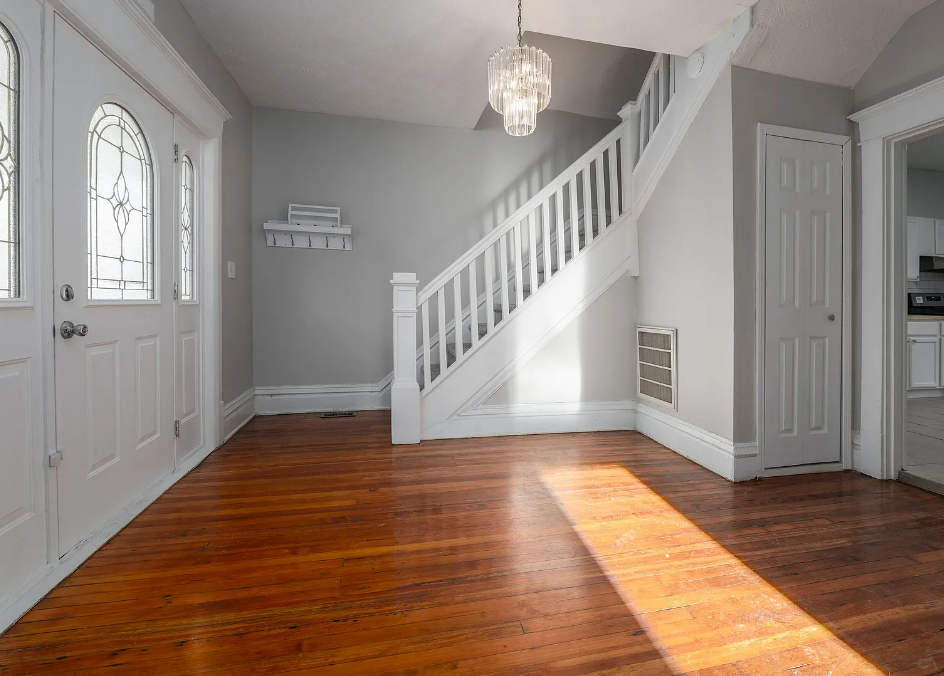 120 Cedar St - Photo 3 of 11