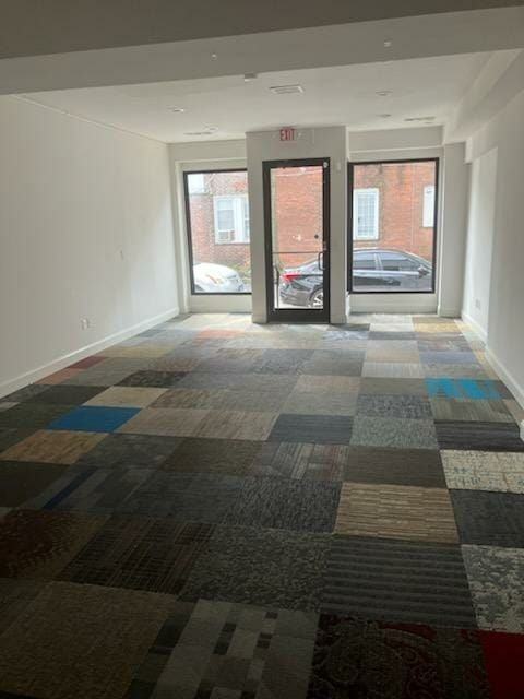 837 Whalley Ave - Photo 4 of 5
