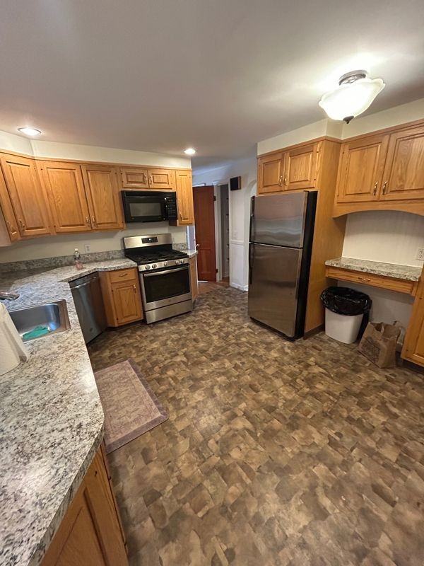 17 Pinewood Rd - Photo 2 of 14