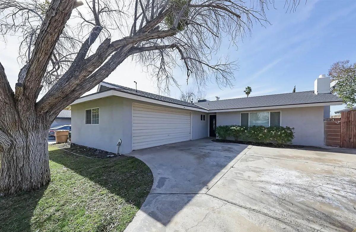 3212 Covina St