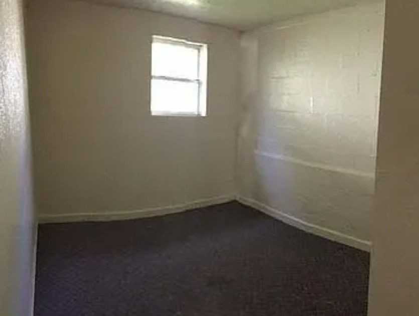 1493 W 7th St - Photo 4 of 4