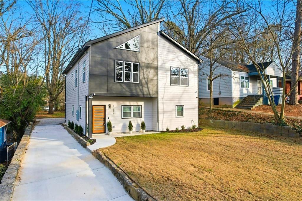 1386 Elizabeth Ave Sw - Photo 3 of 32