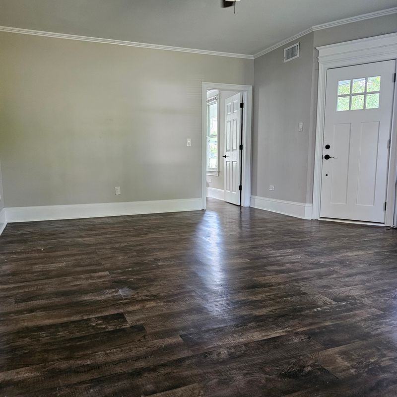 2635 Nottingham Way - Photo 6 of 7