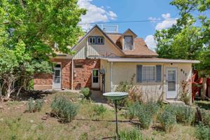 featured image of 617 Manitou Ave