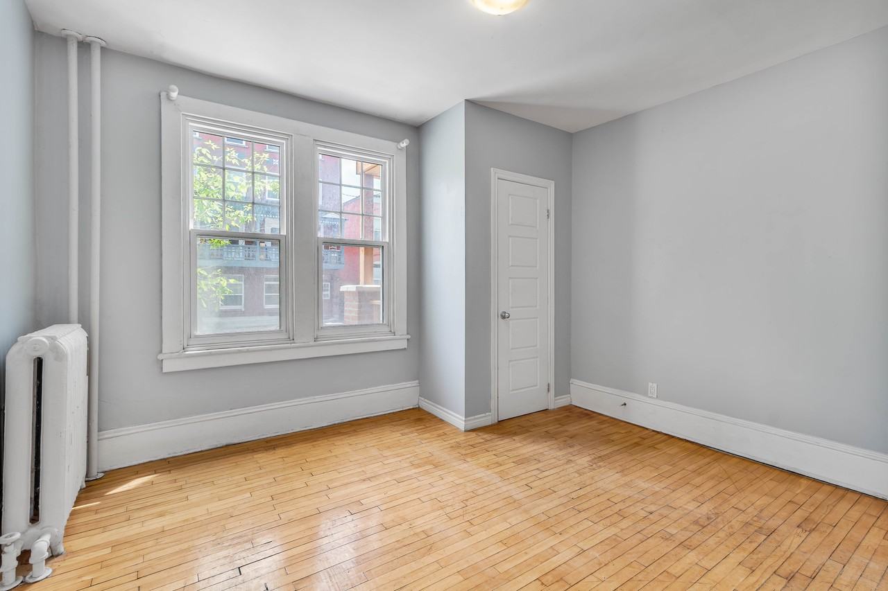 225 St. Patrick Street - Photo 6 of 9