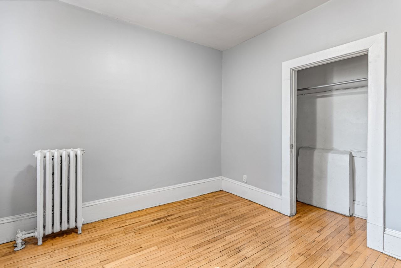 225 St. Patrick Street - Photo 7 of 9