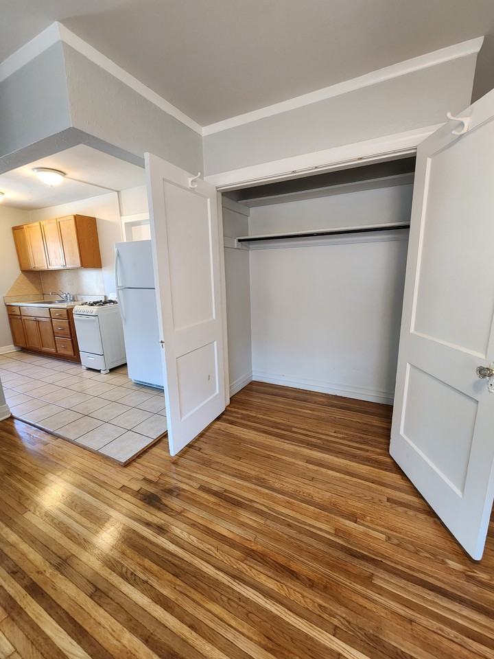 1415 S Quincy Ave #11 - Photo 5 of 12