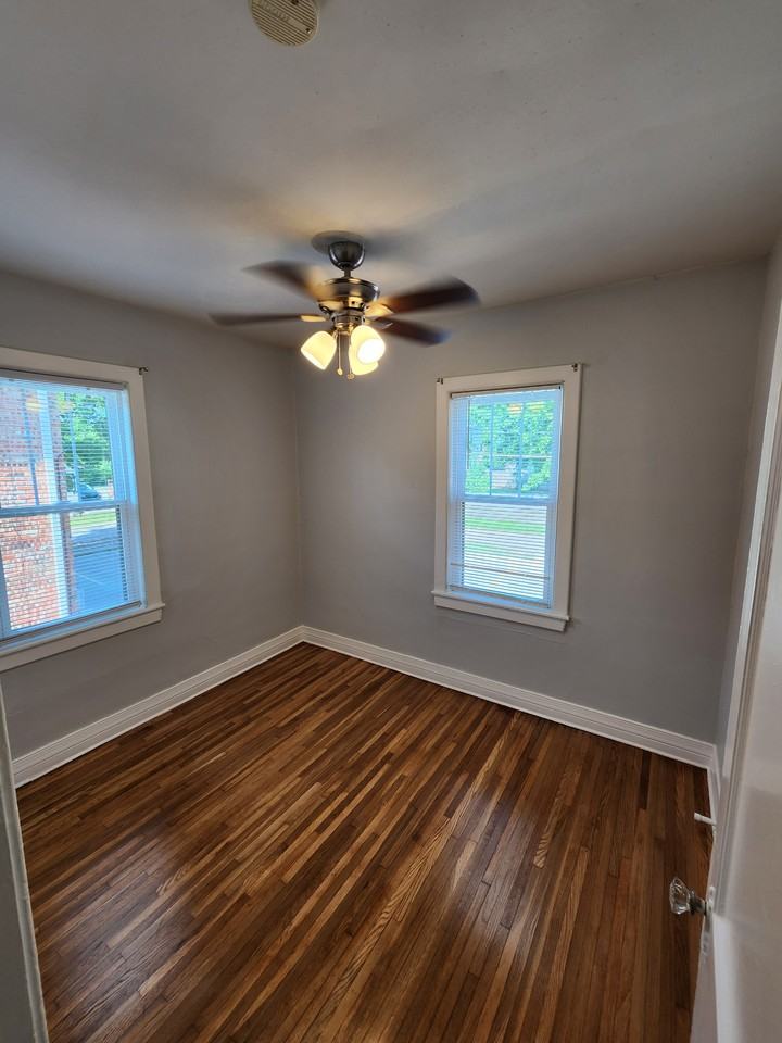 1415 S Quincy Ave #11 - Photo 6 of 12