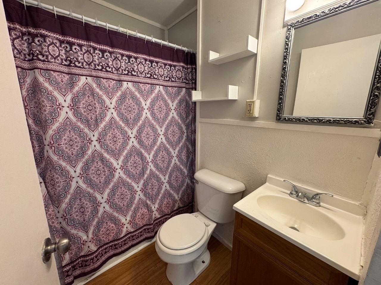 1305 Maple Ave - Photo 4 of 7
