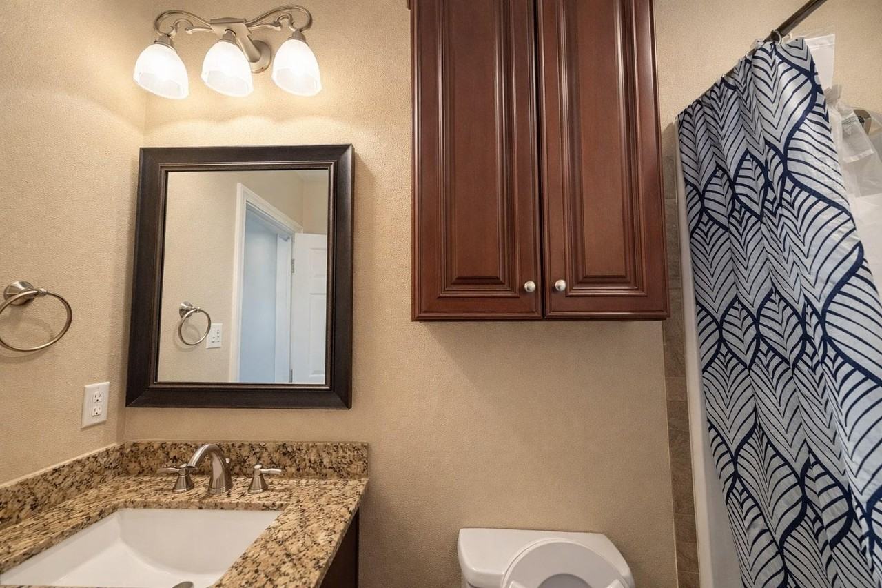 Duplex 1 - Photo 2 of 10