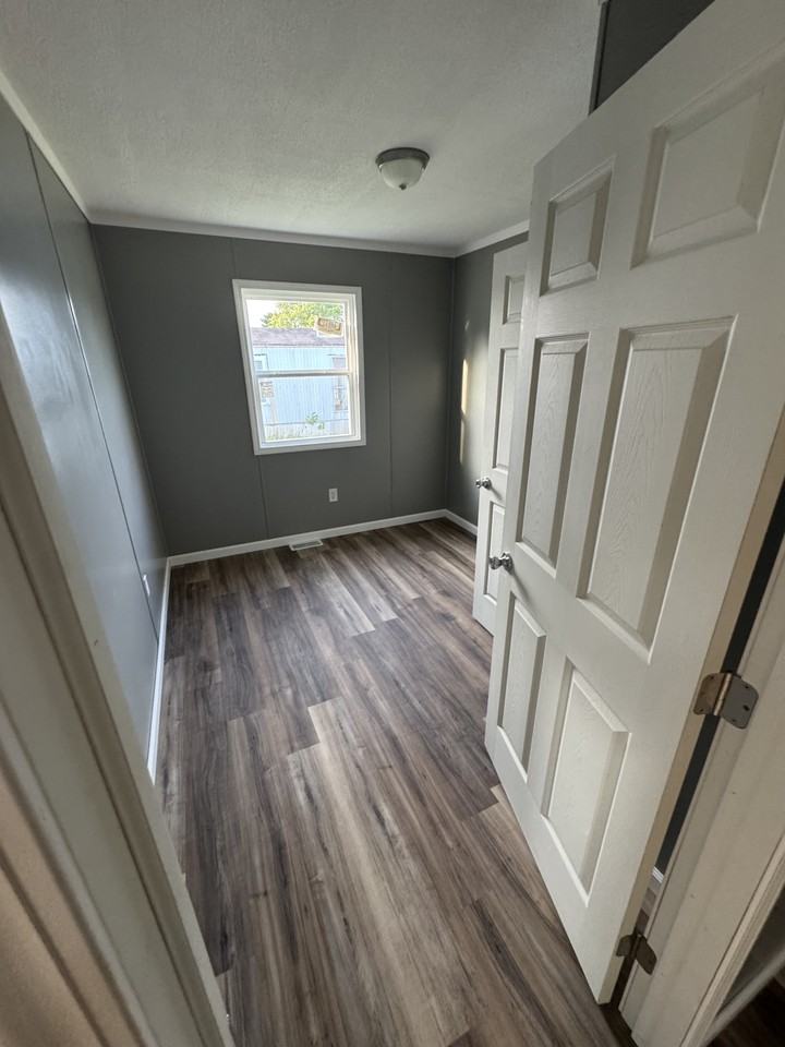 2276 Stone Rd - Photo 2 of 10