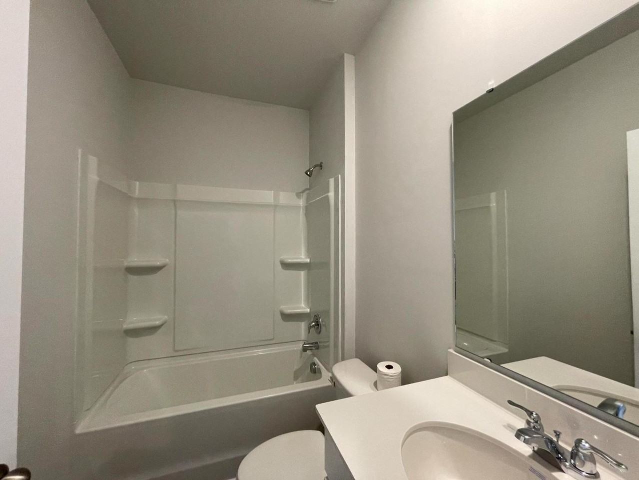 190 Oakwood Blvd - Photo 7 of 20