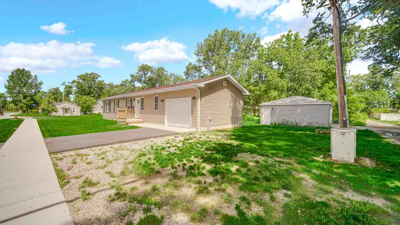 2689 Cass St - Photo 7 of 20