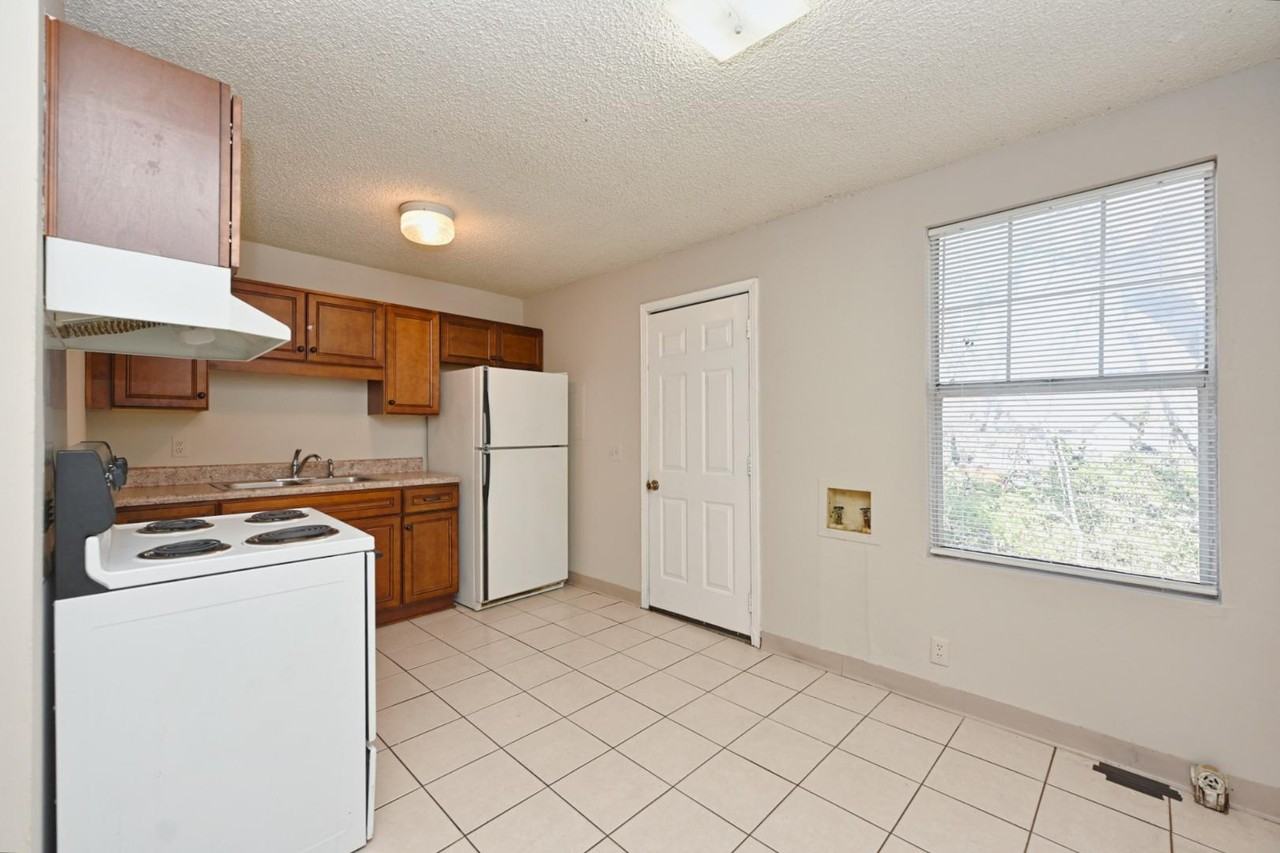 1623 16th Ave S - Photo 7 of 20