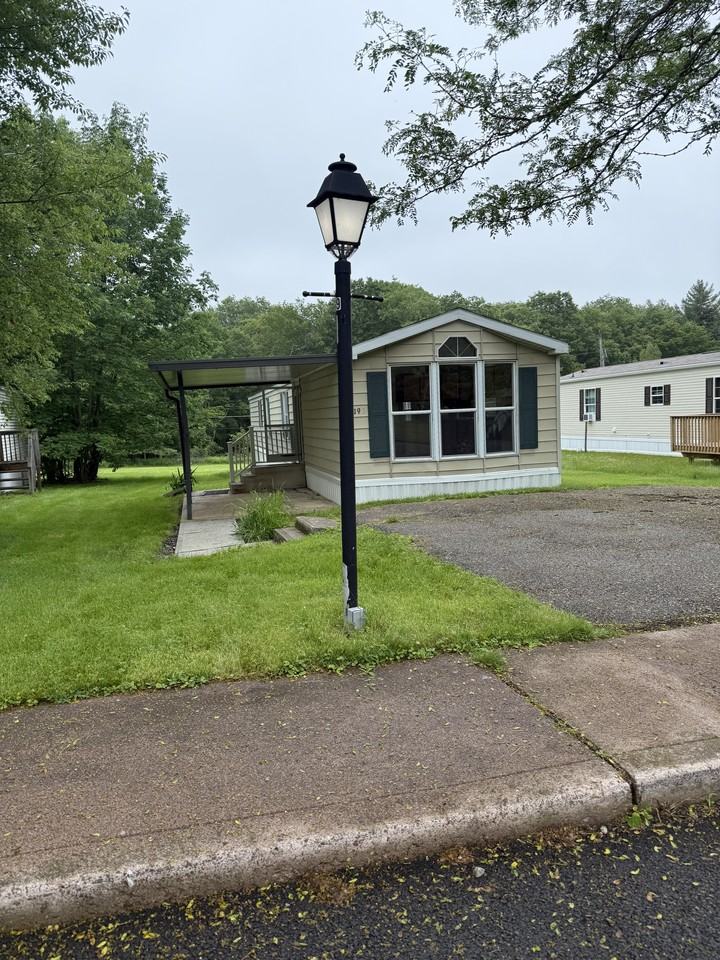 19 Clifton Manor Dr
