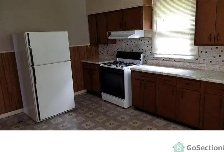 8912 Ramona Ave - Photo 3 of 9