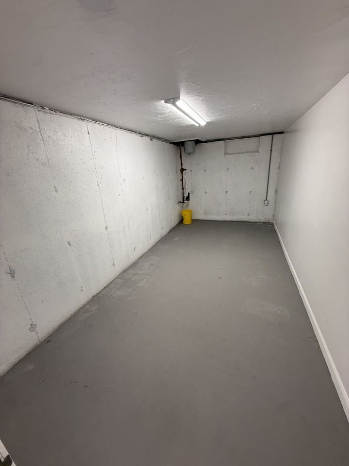 130 James St #2 - Photo 3 of 17