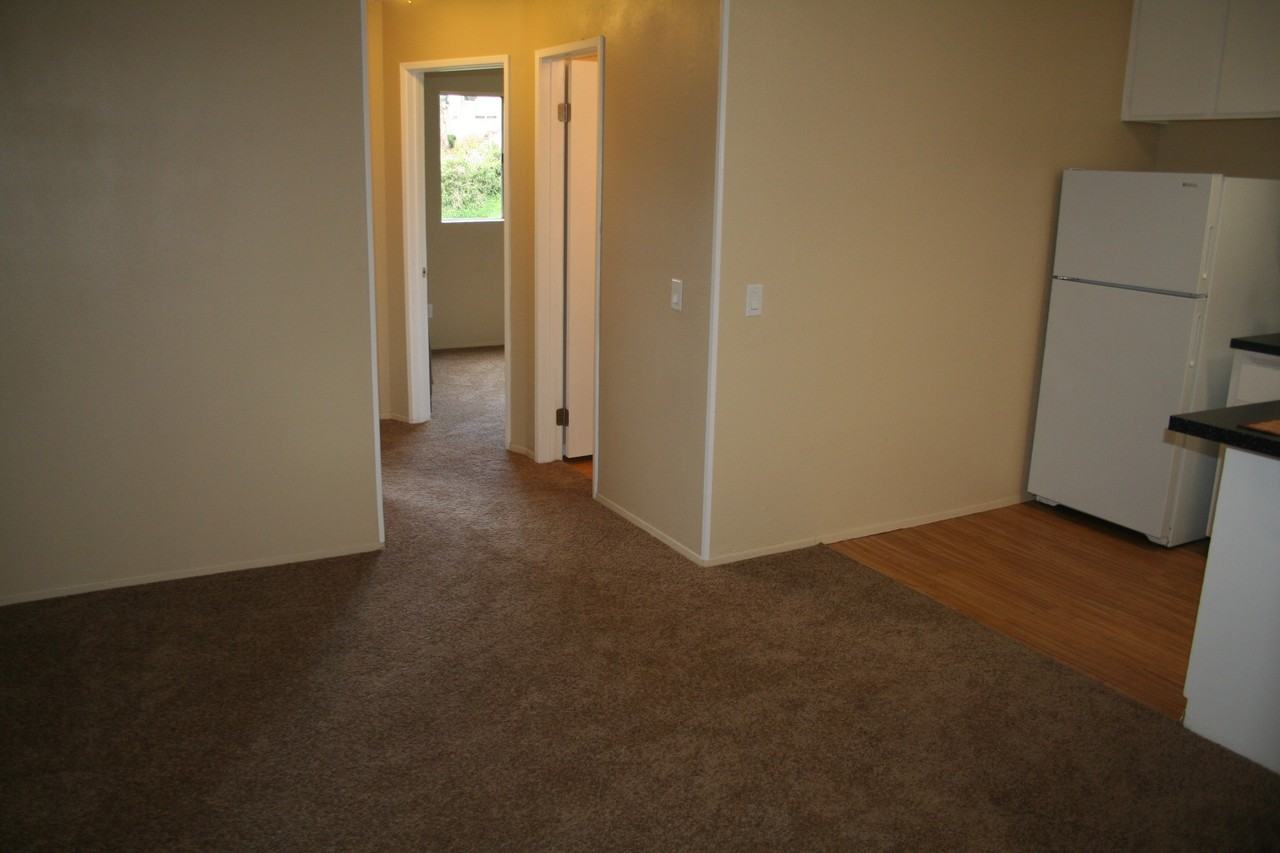 5069 University Ave #6 - Photo 5 of 6