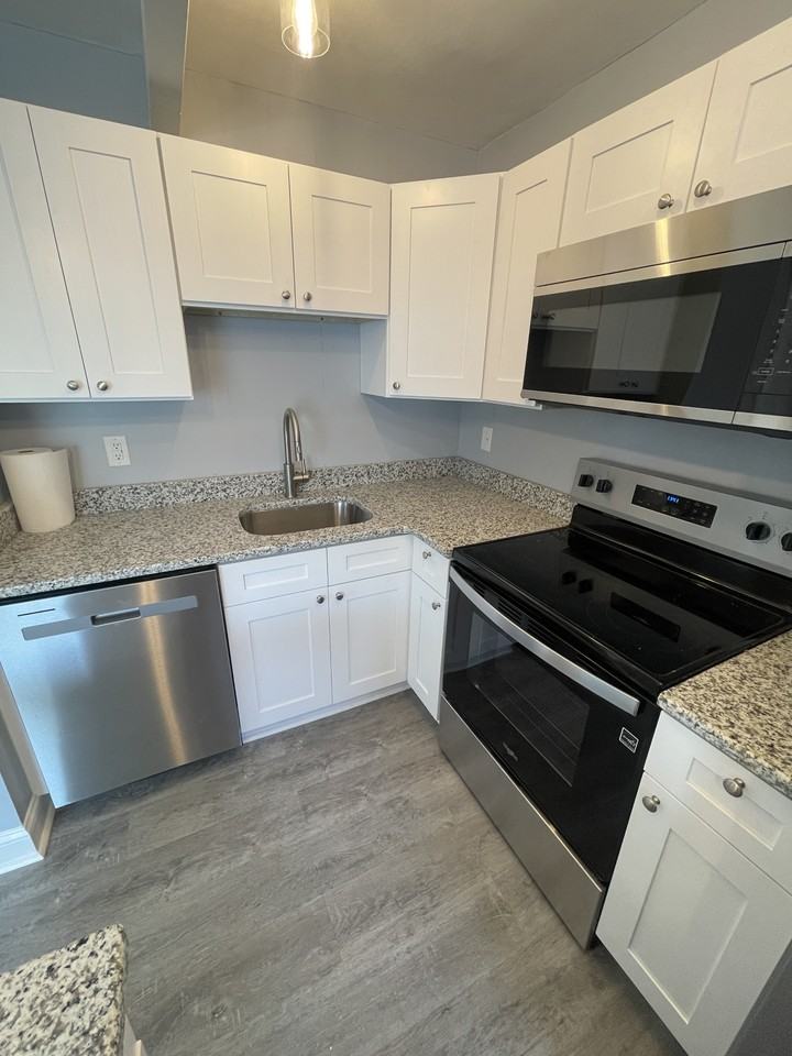 1365 Dennison Ave #1371 - Photo 7 of 14
